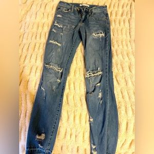 KanCan-Women’s Ripped and distressed Jeans Size-23